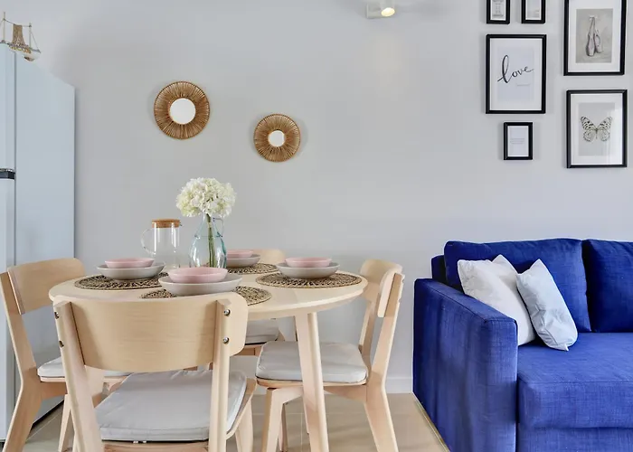 Recently Renovated, With Views, Barbecue And Outdoor Shower Apartment *
